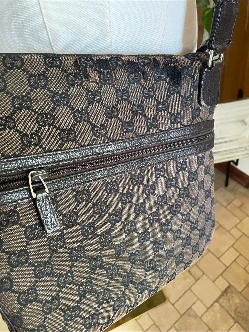 AUTHENTIC Gucci Brown Monogram Crossbody Bag - Brown As Is Project Rehab - Picture 7 of 16